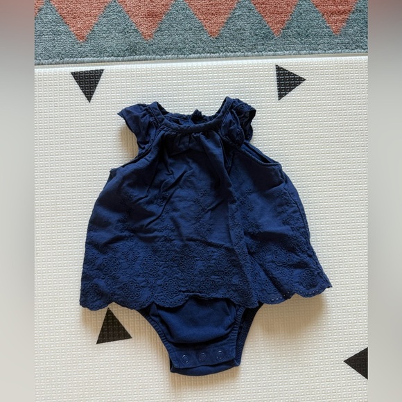 Caters|Baby girl navy sleeveless romper onesie with lace eyelet detail,3 months• - Picture 1 of 5